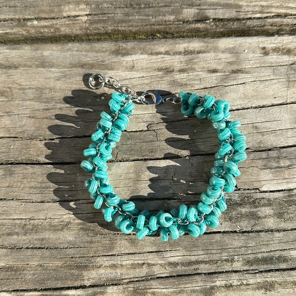 Glass hoop bracelet - Picture 4 of 8